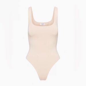 Babaton (Aritzia) Contour Squareneck
Tank Bodysuit
